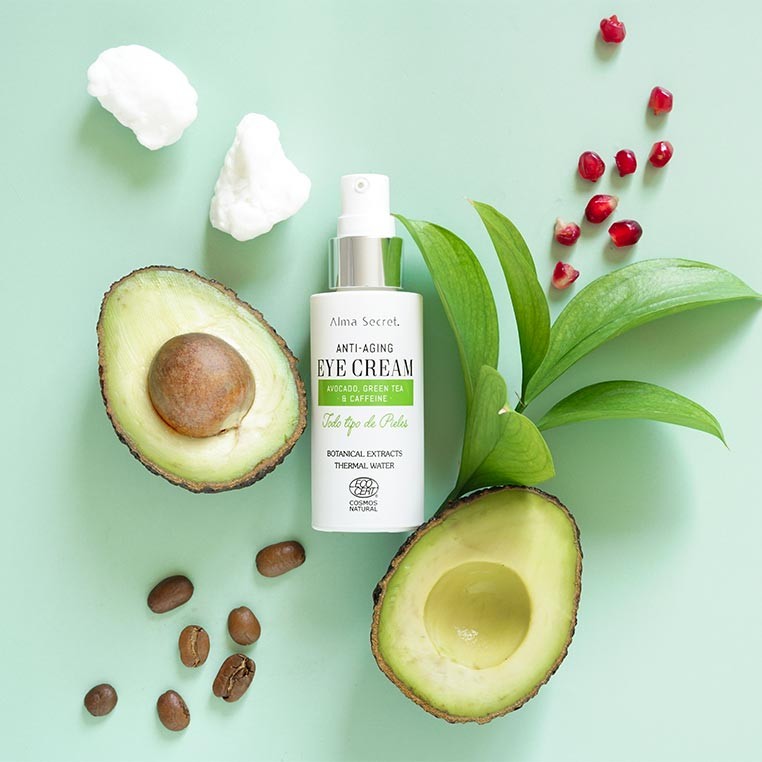 Contorno de ojos antiedad con aguacate, té verde y cafeína para reducir bolsas, ojeras y líneas de expresión - Ambiente